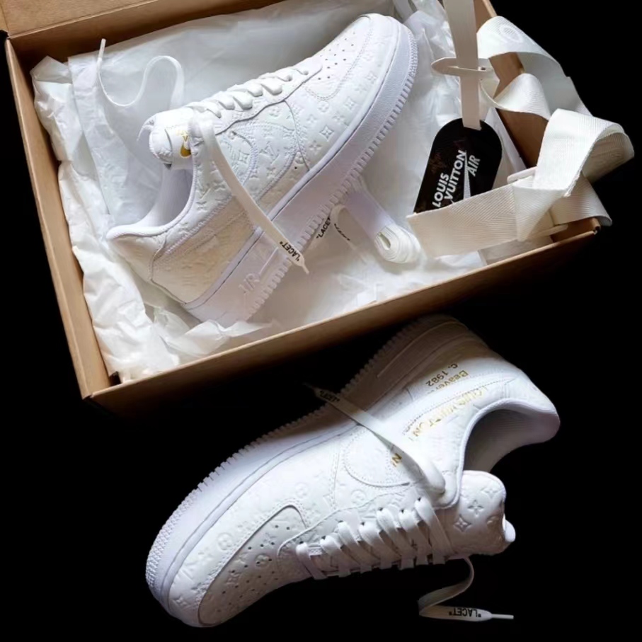 【NIKE X LOUIS VUITTON】100足の限定発売! ナイキ エア フォース 1の40周年を記念して、2025年春夏の新作「ルイヴィトンX ナイキ エア フォース 1 ホワイト」がリリース! 完売必至のトレンドになる！